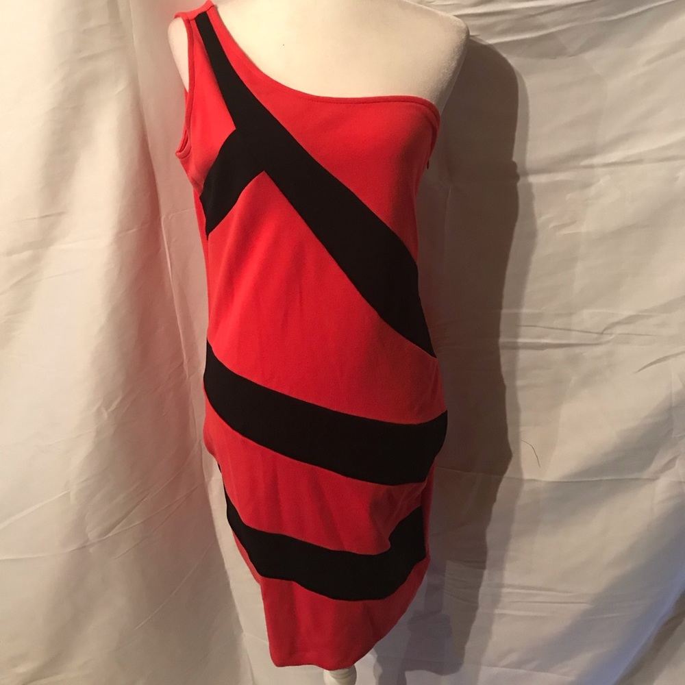 Black and red forever 21 dress